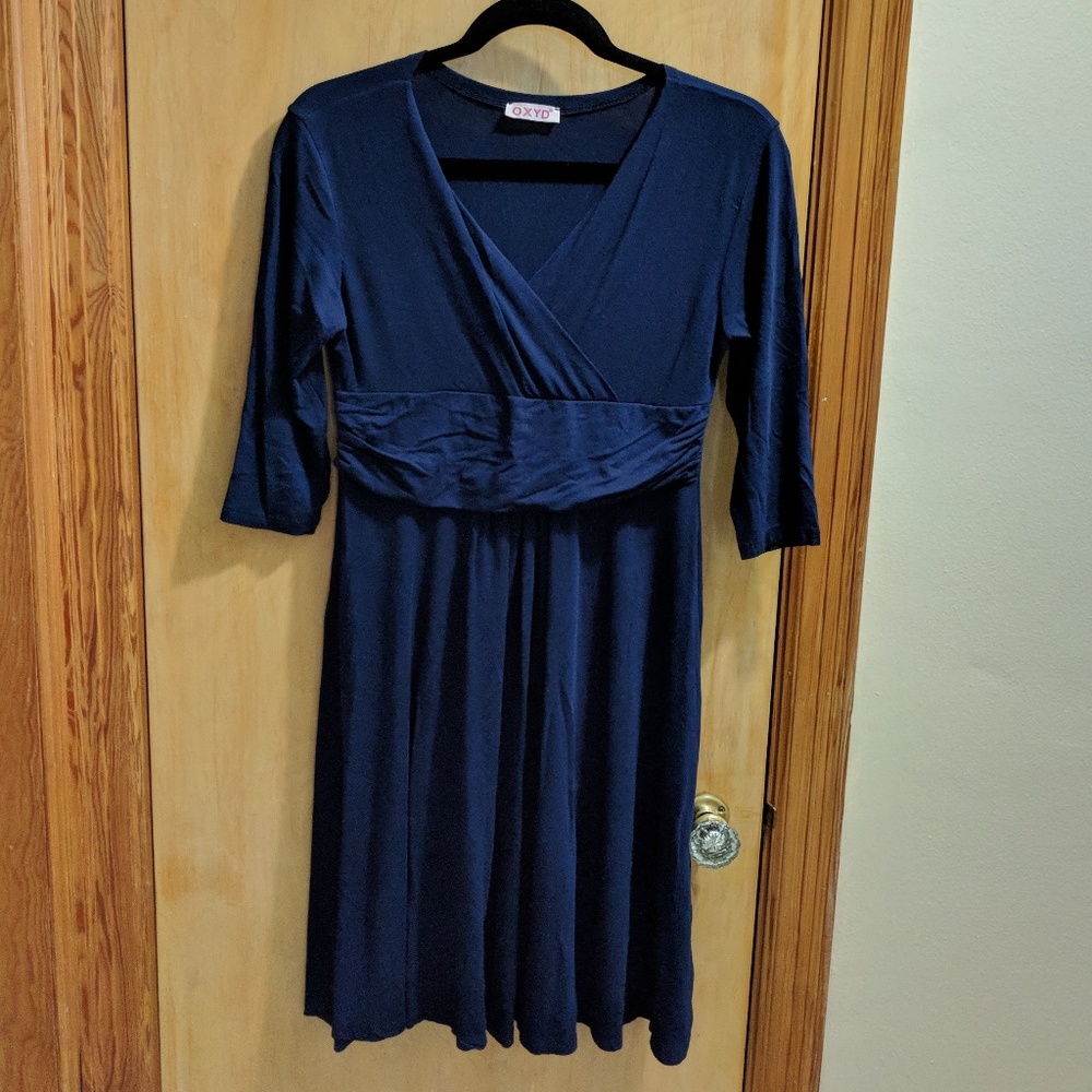 OXYD Stretch Knit Dress in Navy!  So flattering!